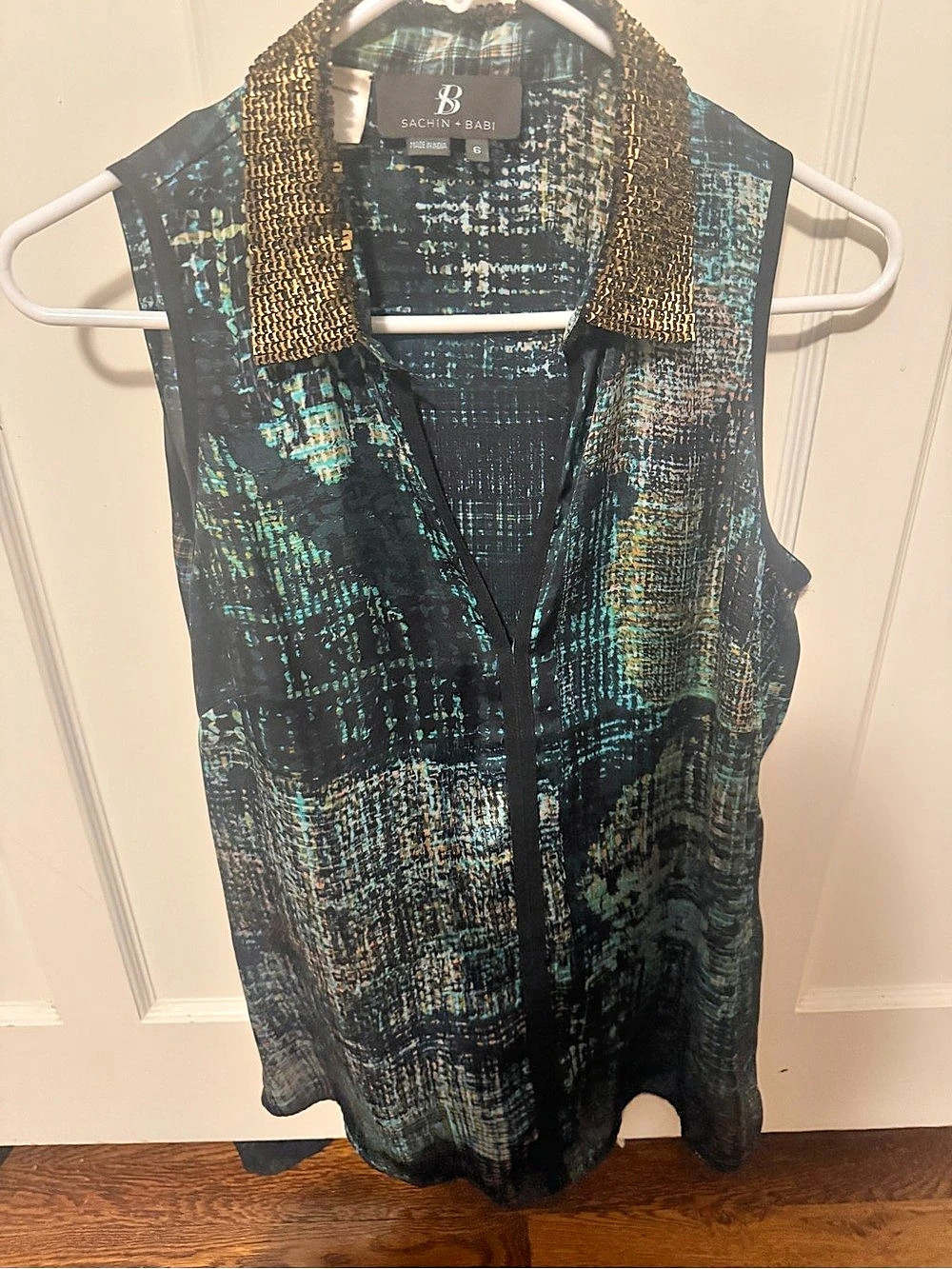 NWOT Sachin + Babi Abstract Beaded collar Sleeveless Blouse Black & Green Size 6